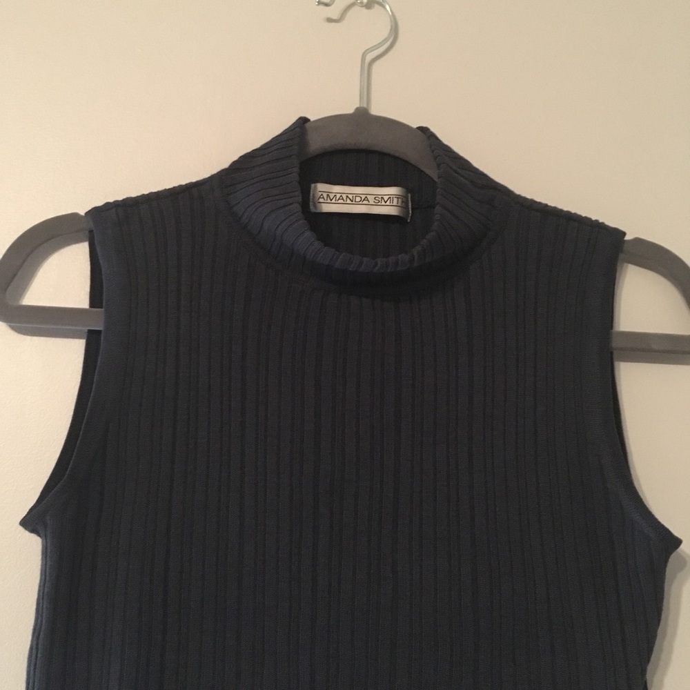 Sleeveless Turtleneck